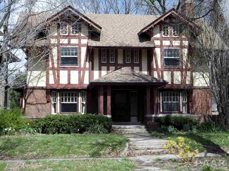 805 W Moss Ave, Peoria, IL 61606