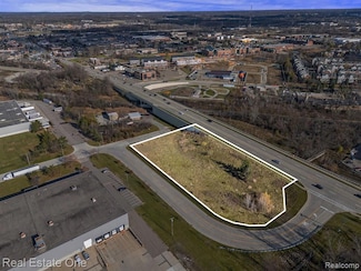 25125 Novi Rd, Novi, MI 48375