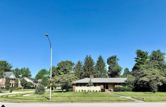 315 Clinton Rd, Lexington, KY 40502