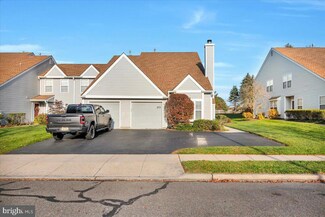 272 Birch Hollow Dr Unit 102, Bordentown, NJ 08505