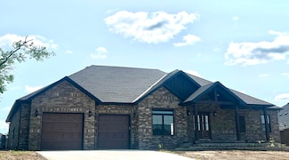 1691 S Charles Place, Bolivar, MO 65613