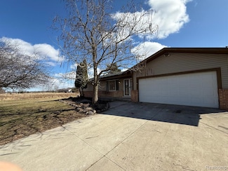 15183 Yale Rd, Lynn, MI 48097