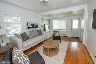 5800 Beaver Dam Rd, Bristol, PA 19007