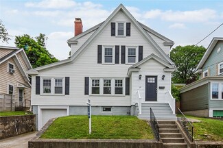 35 Sheffield Ave, Pawtucket, RI 02860