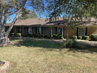 2741 Elder Rd, Hazen, AR 72064