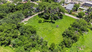 1024 Alvarado St, Cleburne, TX 76031