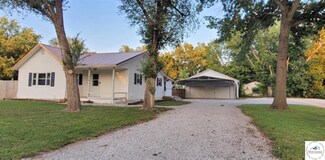 210 N 7th St, Deep Water, MO 64740