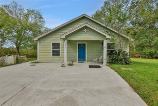 1253 Farm To Market 2830 Rd S, Liberty, TX 77575