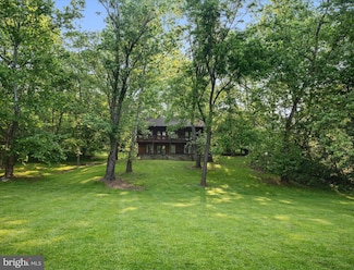 173 Riverside Dr, Harpers Ferry, WV 25425