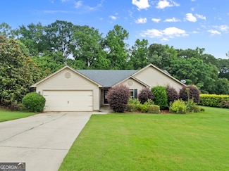 226 Falling Leaf Ln, Winder, GA 30680
