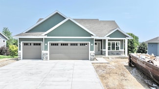 500 Whitford Ave, Prairie Du Sac, WI 53578