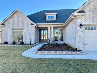 416 Turning Creek Dr, Huntsville, AL 35824