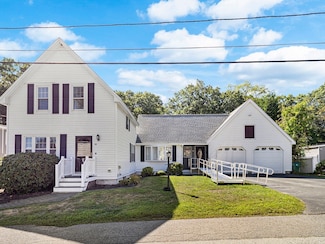 21 Bishop St, Lowell, MA 01852