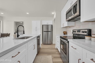 703 E Corte Oro, Phoenix, AZ 85020