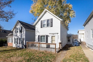 663 Angella St, Dubuque, IA 52001