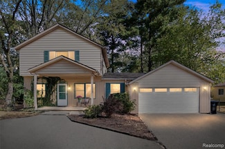 21326 Flanders St, Farmington Hills, MI 48335