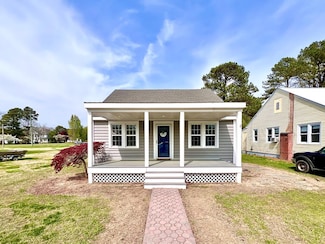 24387 Callen St, Parksley, VA 23421