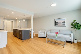 98 Prescott St Unit 1, Boston, MA 02128