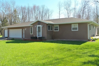 880 Malibu Dr, Medford, WI 54451