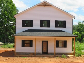 1028 Suburban Rd, Lynchburg, VA 24501