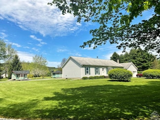 53 State Line Rd, Millerton, NY 12546