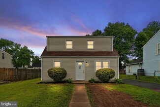145 Martin Dr, Manassas Park, VA 20111