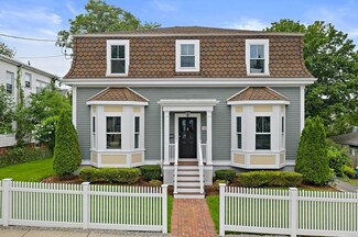 30 Conwell Ave, Somerville, MA 02144