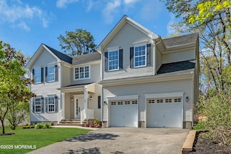 19 Hillside Ave, Barnegat, NJ 08005