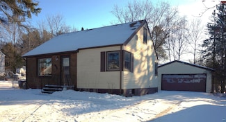 2502 Nanticoke St, Duluth, MN 55811