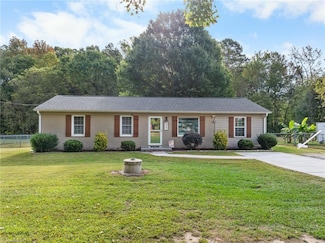 4941 Pine Hall Rd, Walkertown, NC 27051