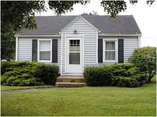 407 W 4th St, Genoa, OH 43430
