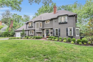 4216 Brookridge Dr, Fairway, KS 66205