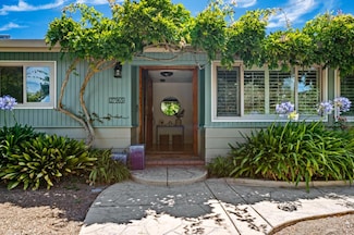 27965 Dorris Dr, Carmel, CA 93923