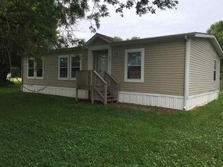 880 Cunningham Rd, Kevil, KY 42053