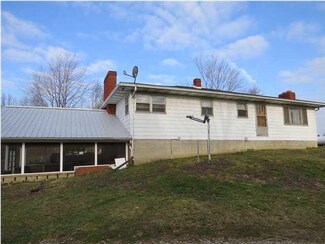 11211 Folsomville Rd, Tennyson, IN 47637