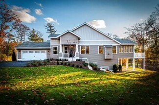 10B Kennedy Rd, Gloucester, MA 01930