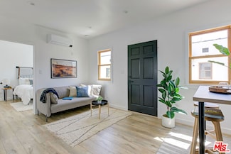 1269 4th Ave, Los Angeles, CA 90019