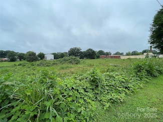 00 S Willow St, Dallas, NC 28034