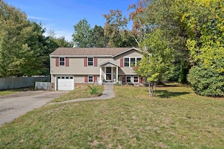 16 Newhall Ln, Newburyport, MA 01950
