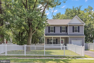11 Midfield Rd, New Castle, DE 19720