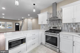 32 West St, Bordentown, NJ 08505
