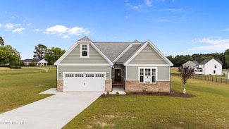 4931 Stone Creek Dr, Sims, NC 27880