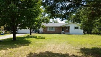 7571 W 1100 N, Demotte, IN 46310