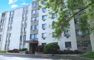 9740 S Pulaski Rd Unit 107, Oak Lawn, IL 60453