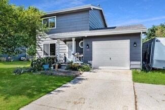 908 Lincoln Ct SE, Bondurant, IA 50035