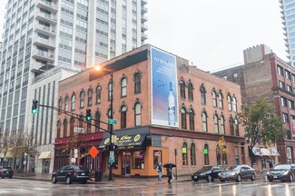 546 N Wells St Unit 3, Chicago, IL 60654