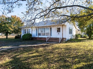 505 E Bell St, Bartlett, TX 76511