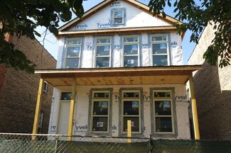 2436 W Belle Plaine Ave, Chicago, IL 60618