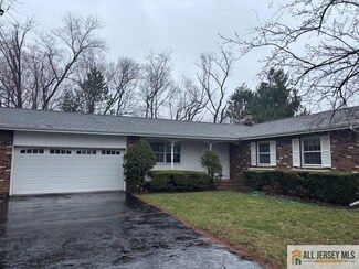 3 Helen Dr, Dayton, NJ 08810