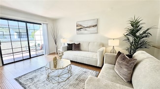 2971 Plaza Del Amo Unit 298, Torrance, CA 90503